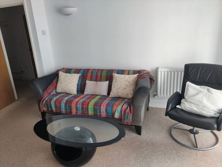1 Bed Flat, Elektron Tower, E14 - Photo 2