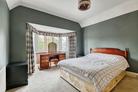 4 bedroom House To Let - Photo 3