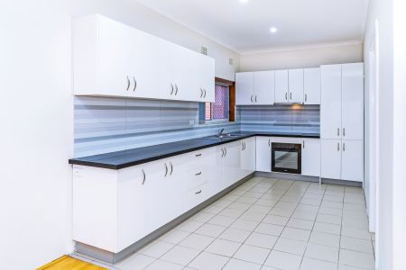 11/50 SOLANDER Street, Monterey NSW 2217 - Apartment For Rent | Domain - Photo 4