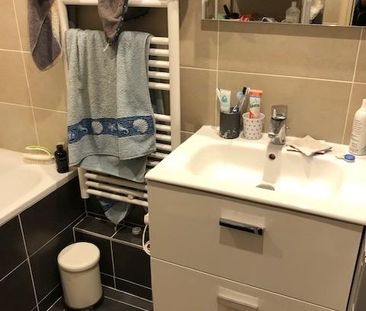 Location Appartement 3 pièces 65m² LYON 4ème - Photo 3