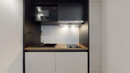 Studio to rent - Photo 2