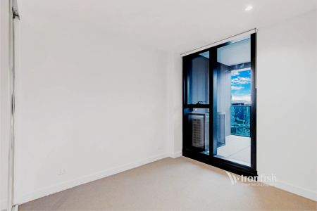 2 Bed, 1 Bath - Photo 2