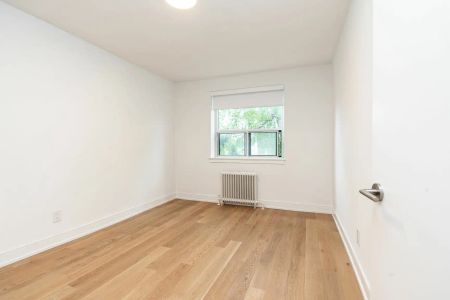 1001 O'Connor Drive — 1 Bedroom - unit 207 - Photo 4