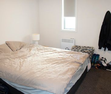 Stylish & Cosy CBD Apartment - Photo 2