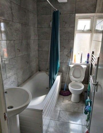 Room in a Shared House, Dersingham Avenue, E12 - Photo 4