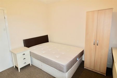 Thurlow Road, Leicester - Photo 2