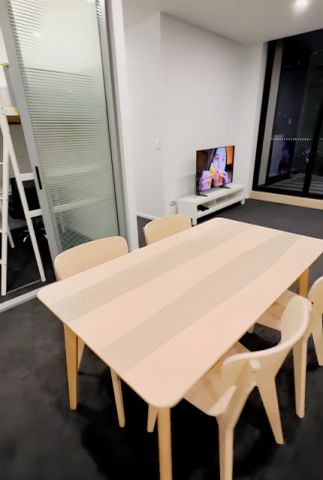 1 Naulty Pl, Sydney - Photo 2