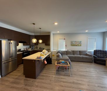 For Lease - 700 LAPLAND Private, Kanata, Ontario - Photo 4