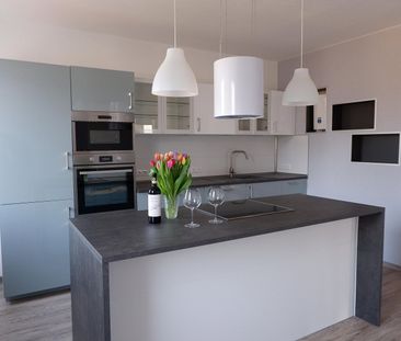 Pronájem bytu 4+1 • 105 m² bez realitky, Sasko - Photo 2