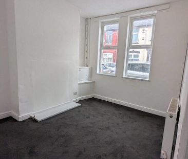 2 bedroom property to rent - Photo 2