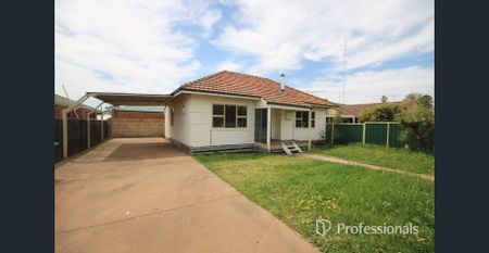 Cozy two bedroom Home - Photo 4