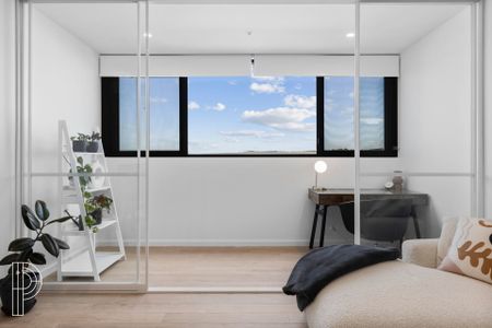 Spacious light filled apartment! - Photo 5