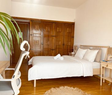 Passeig de Turull, Barcelona, Catalonia 08023 - Photo 4