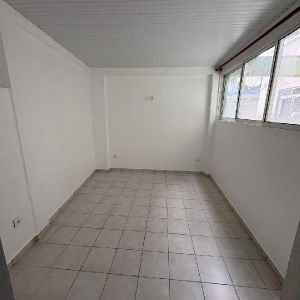Fort de France - Appartement - F2 - Photo 2