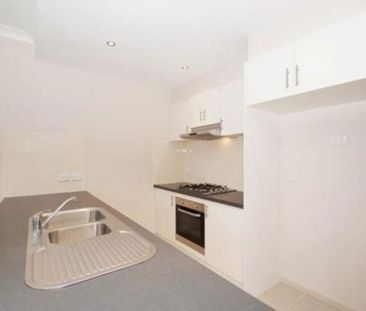 Quality Townhouse Living in a Desirable Parkside Location - Photo 2