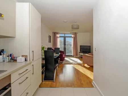 1 bedroom apartment to rent - Photo 2