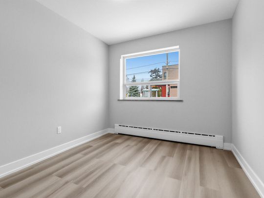 For Lease - 1243 Broadview Avenue Unit# 2, Toronto, Ontario - Photo 1