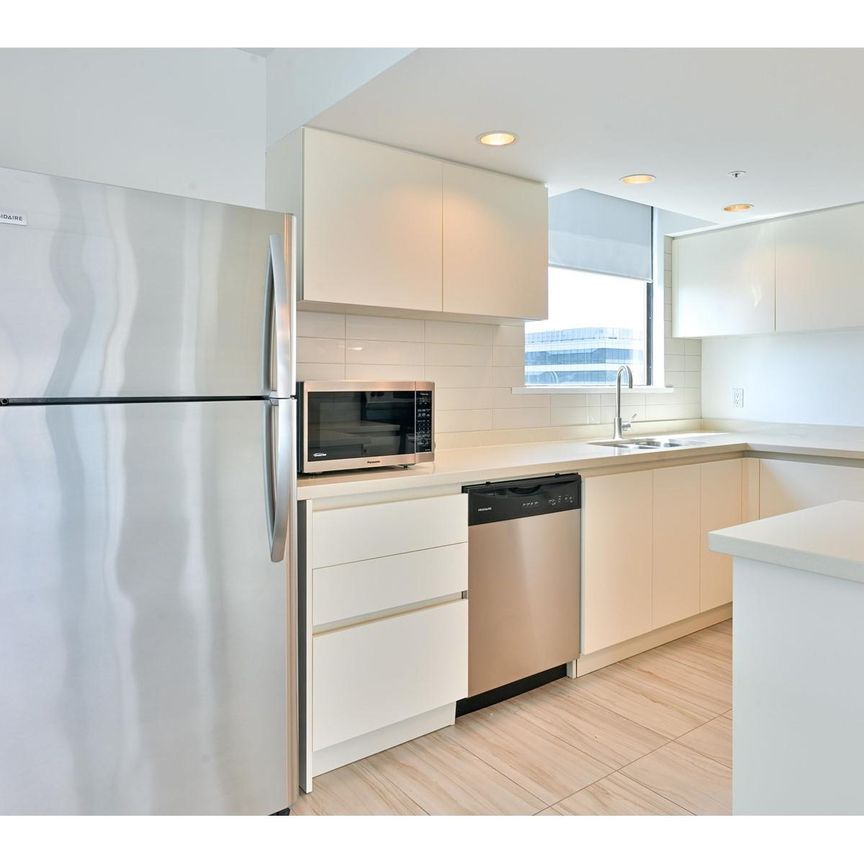 Penthouse 1200 HORNBY STREET, Vancouver, British Columbia - Photo 1