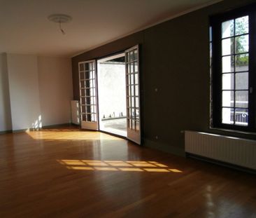 Location Appartement 6 pièces 137m² - Photo 1