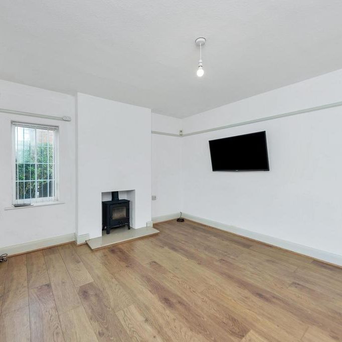 4 bedroom detached house to rent - Photo 1