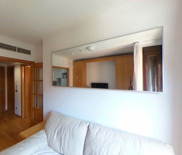 Piso de alquiler en Calle de Samaniego, Rejas - Photo 3