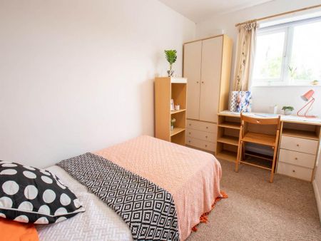 4 bedroom house to rent - Photo 3