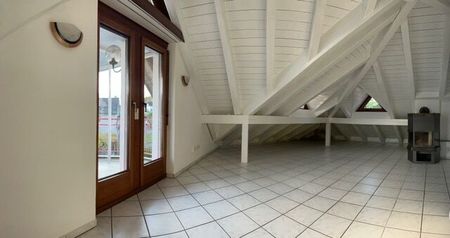 Charming penthouse apartment with lake view in Schmerikon - Foto 4