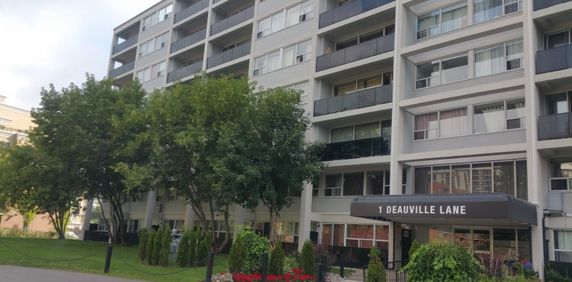 1 Deauville Lane - Photo 2