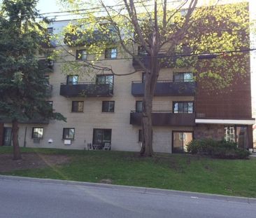 140 Kent Street - Photo 1