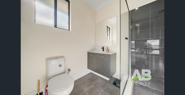 Spacious Modern Family Home Packed With Comfort and Convenience - Photo 1