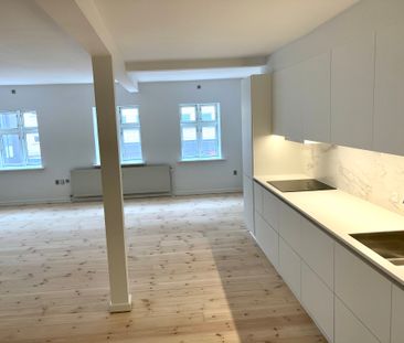 Indbydende lejlighed med moderne køkken i Aalborgs hjerte - Foto 6