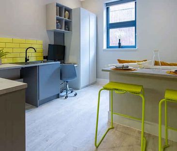 Bronze Accessible Studio - Photo 1