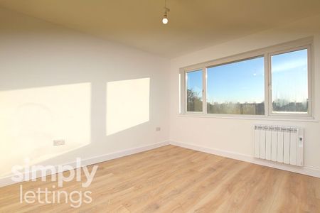 2 Bed property for rent - Photo 5