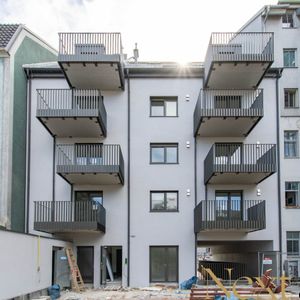 Gemütliche 2-Zimmer-Wohnung mit sonnigem Balkon in zentraler Linzer Lage zu vermieten! - Photo 2