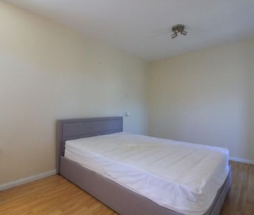 1 bedroom Flat To Let - Photo 5