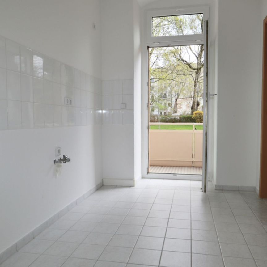 Kaßberg • Balkon • Bad mit Wanne • 2 Zimmer • Abstellraum • gepflegtes Haus • Laminat • Termin!? - Foto 1