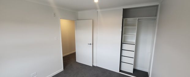 102/26 Shortfin Place, Flat Bush, Auckland UTILITIES INCLUDED - Photo 1