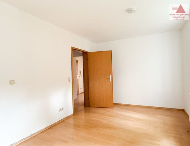 3-Raum-Balkonwohnung im Zentrum von Schlettau! - Photo 1