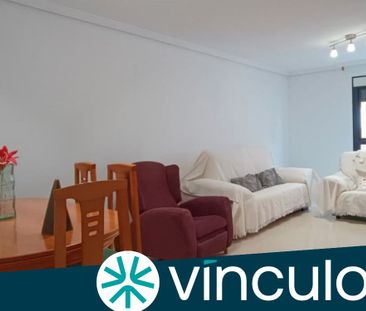 Piso de alquiler en Calle Bautista Aznar, Centro - Photo 4