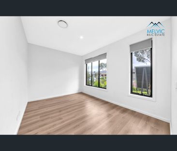 33 Kernot Parade, Clyde, Vic 3978 - Photo 4