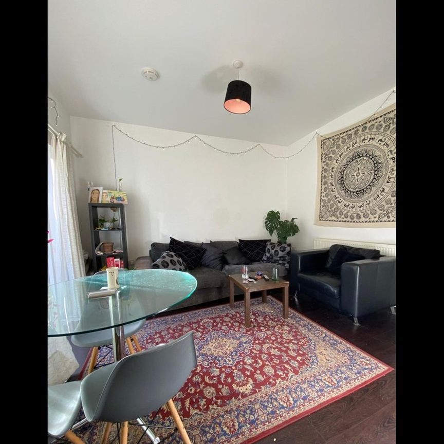 4 Bed Terraced House, Gainsborough Rd, L15 - Photo 1