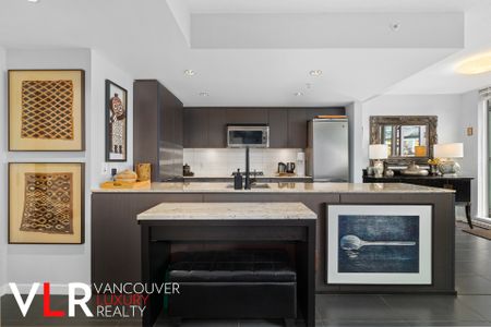 Condo in Vancouver West Side, BC - Photo 5