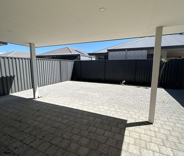 Beautiful, Modern and Unique - Photo 4