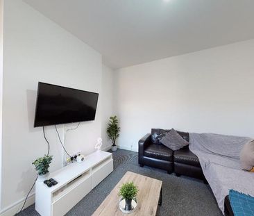 6 bedroom house to rent - Photo 2