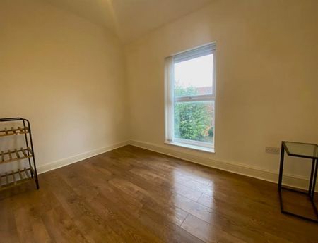 1 Bedroom Apartment To Let - Photo 5