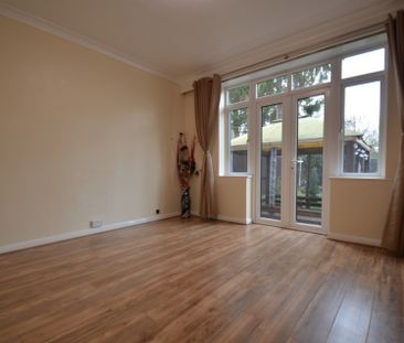 4 bedroom Detached house to rent - Photo 1