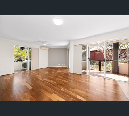 5/50 Thorn St, Kangaroo Point, Qld 4169 - Photo 1