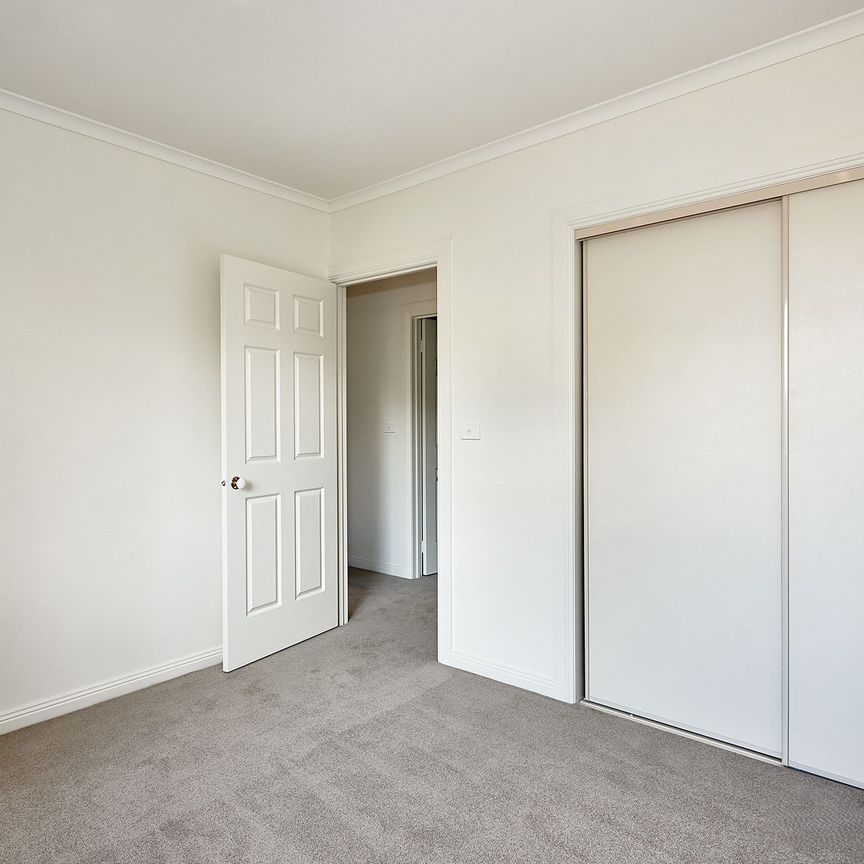 2/12 Thea Avenue, Balwyn North - Photo 1