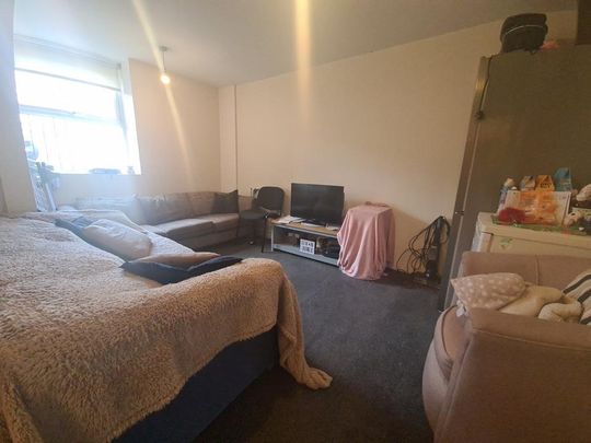 2 bedroom house to rent - Photo 1