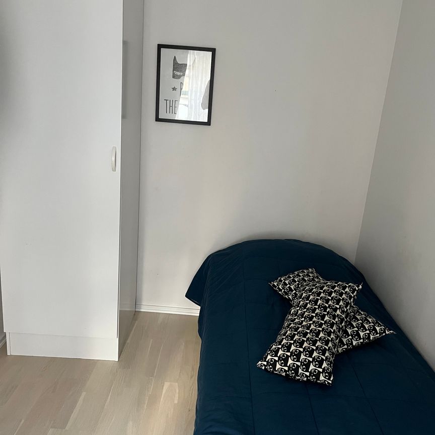 Fjärde Långgatan, Göteborg - Photo 1